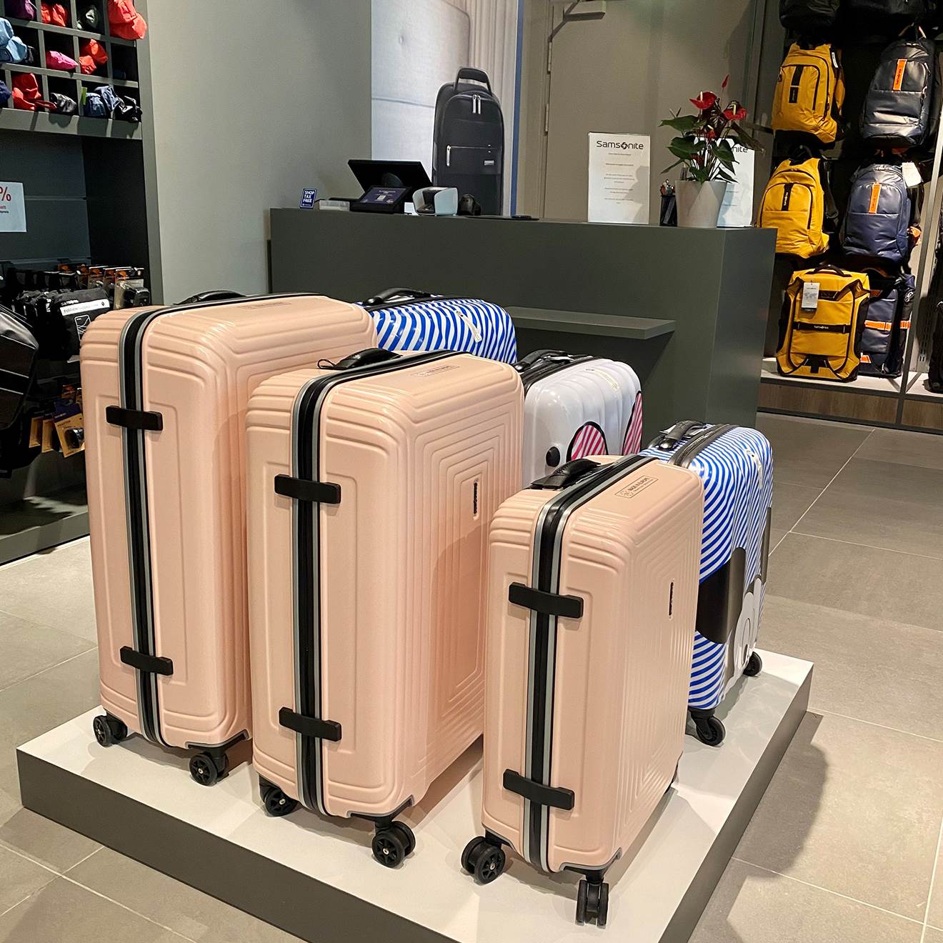 SAMSONITE