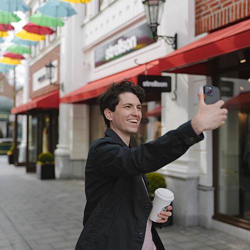 Win at Designer Outlet Neumünster