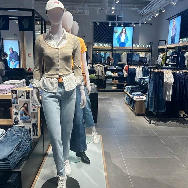 Levi's® heropening